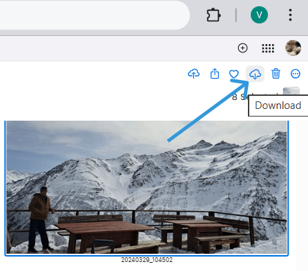 How to get pictures from iCloud in the Web version